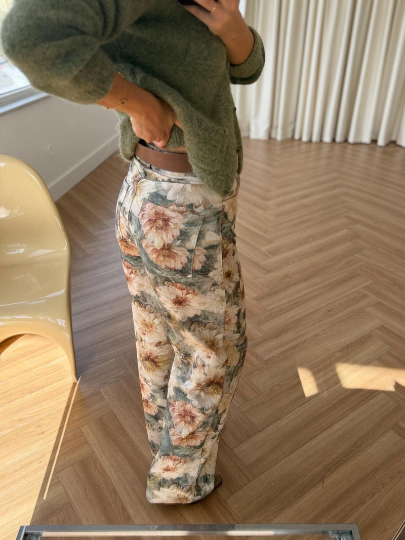 Jean taille haute à fleurs