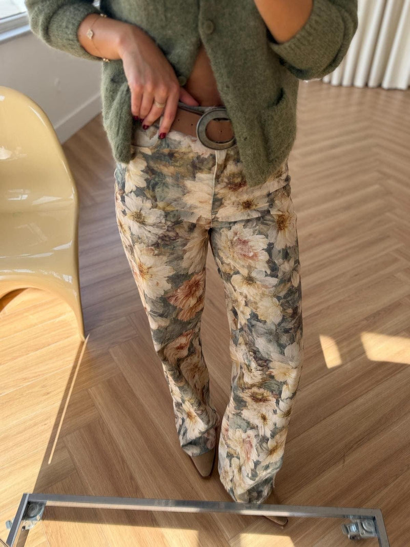 Jean taille haute à fleurs