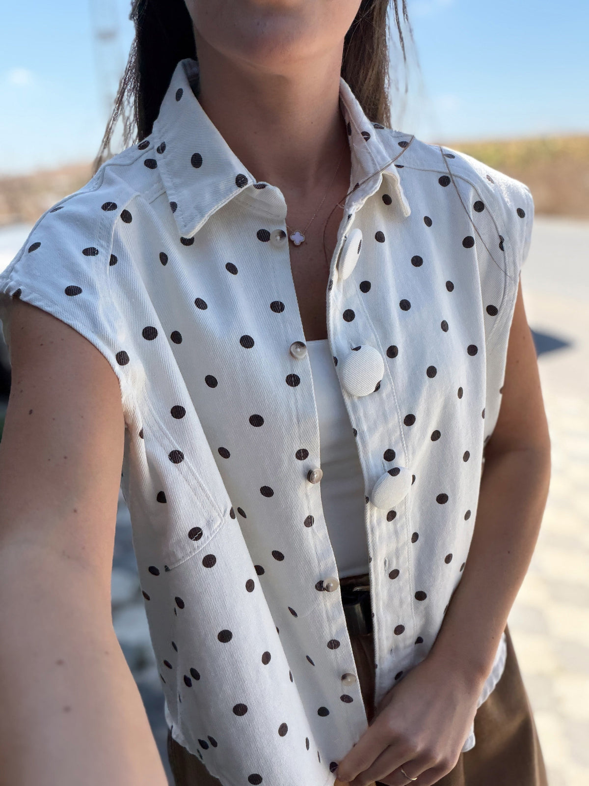 Gilet en toile à pois