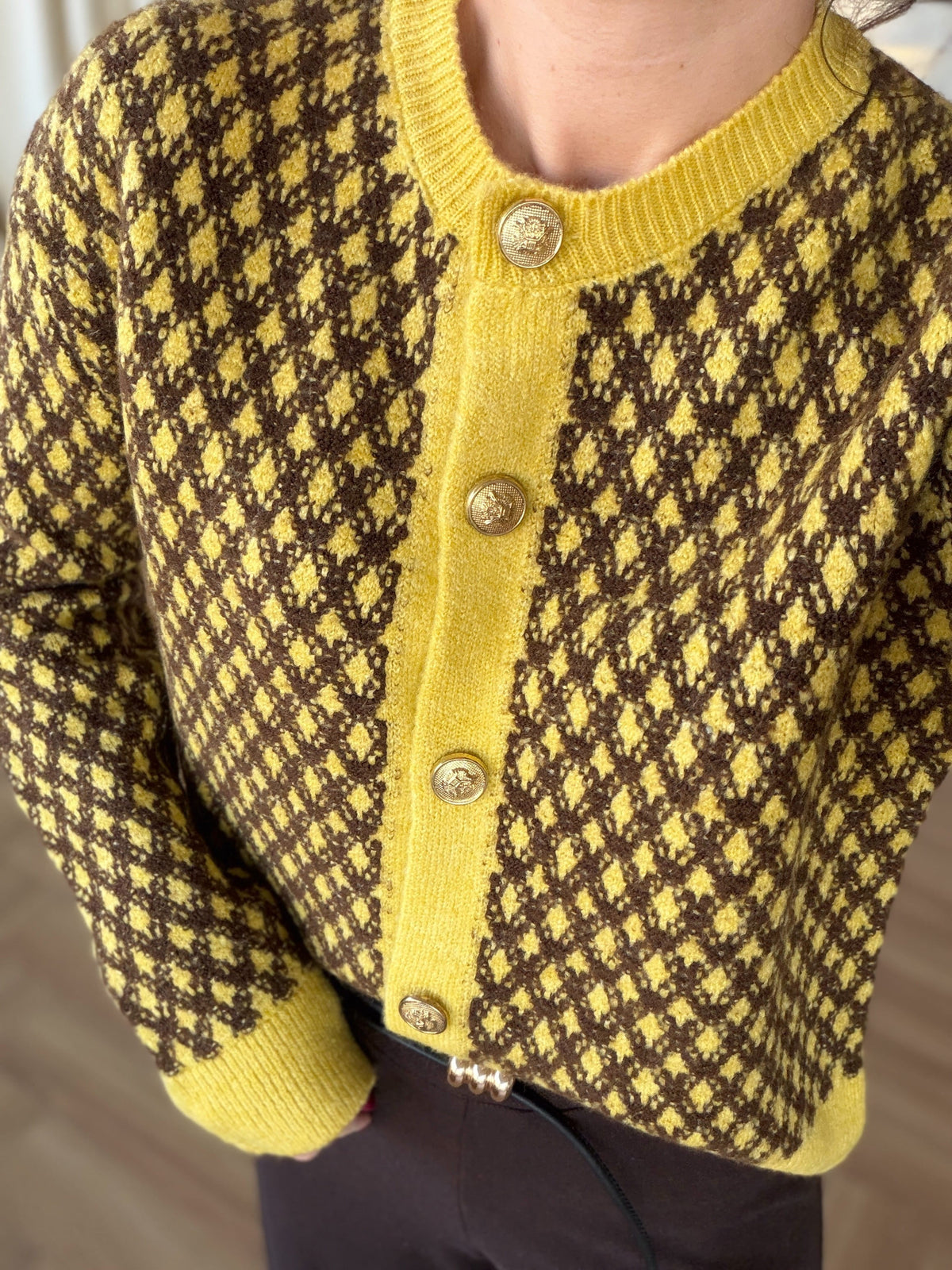 Cardigan jaune à motifs