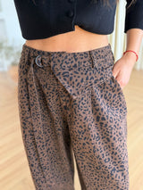 Pantalon léopard ceinturé