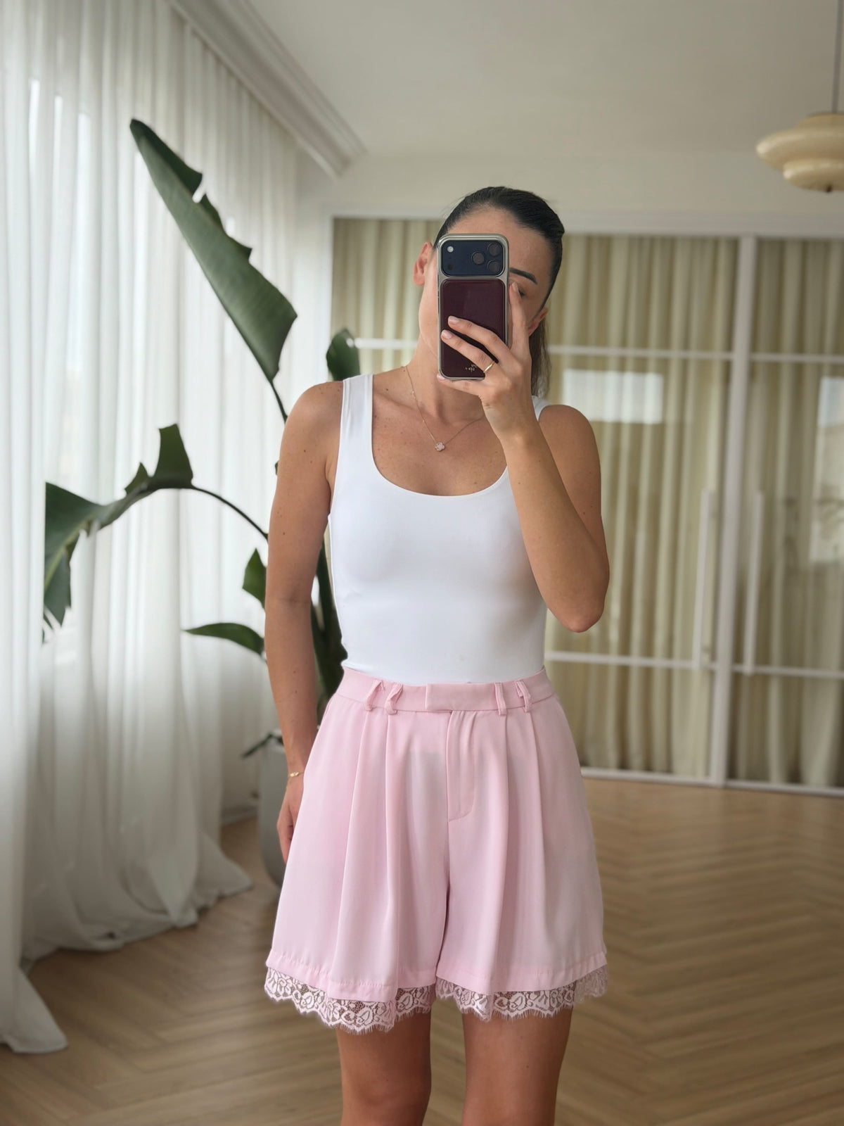 Short à dentelle