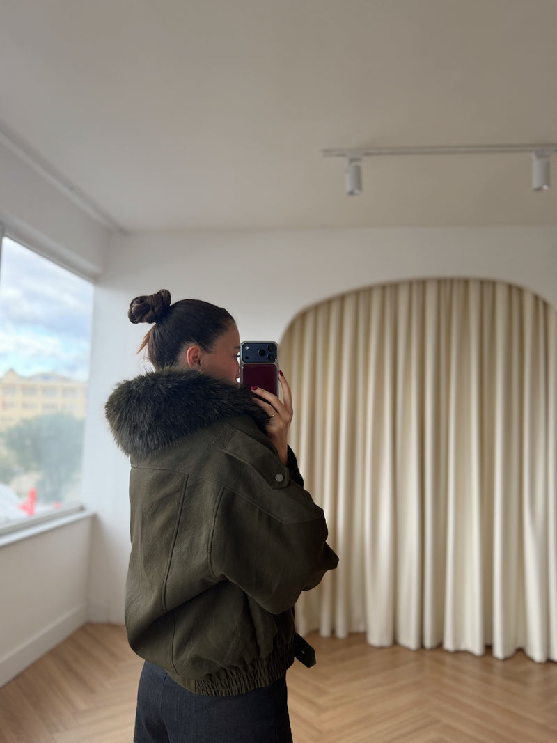 Blouson en nubuck doublé fourrure