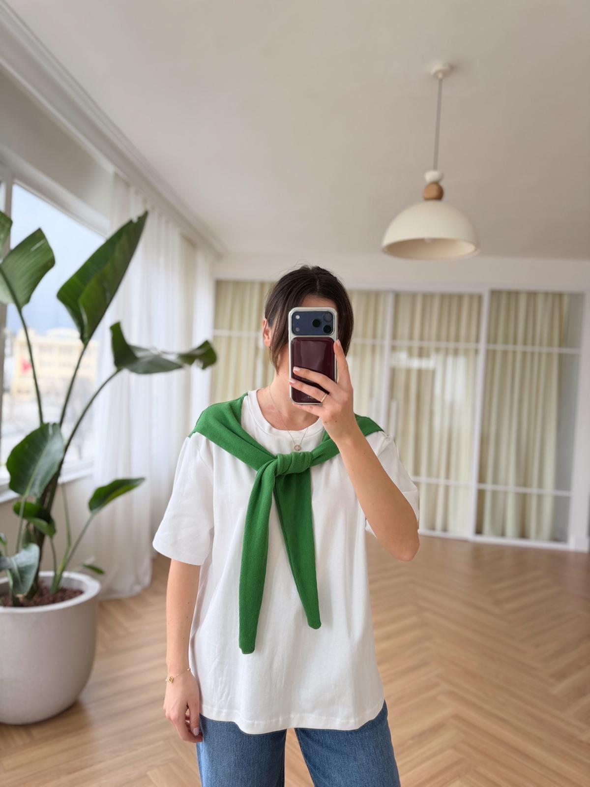 T-shirt à détail foulard